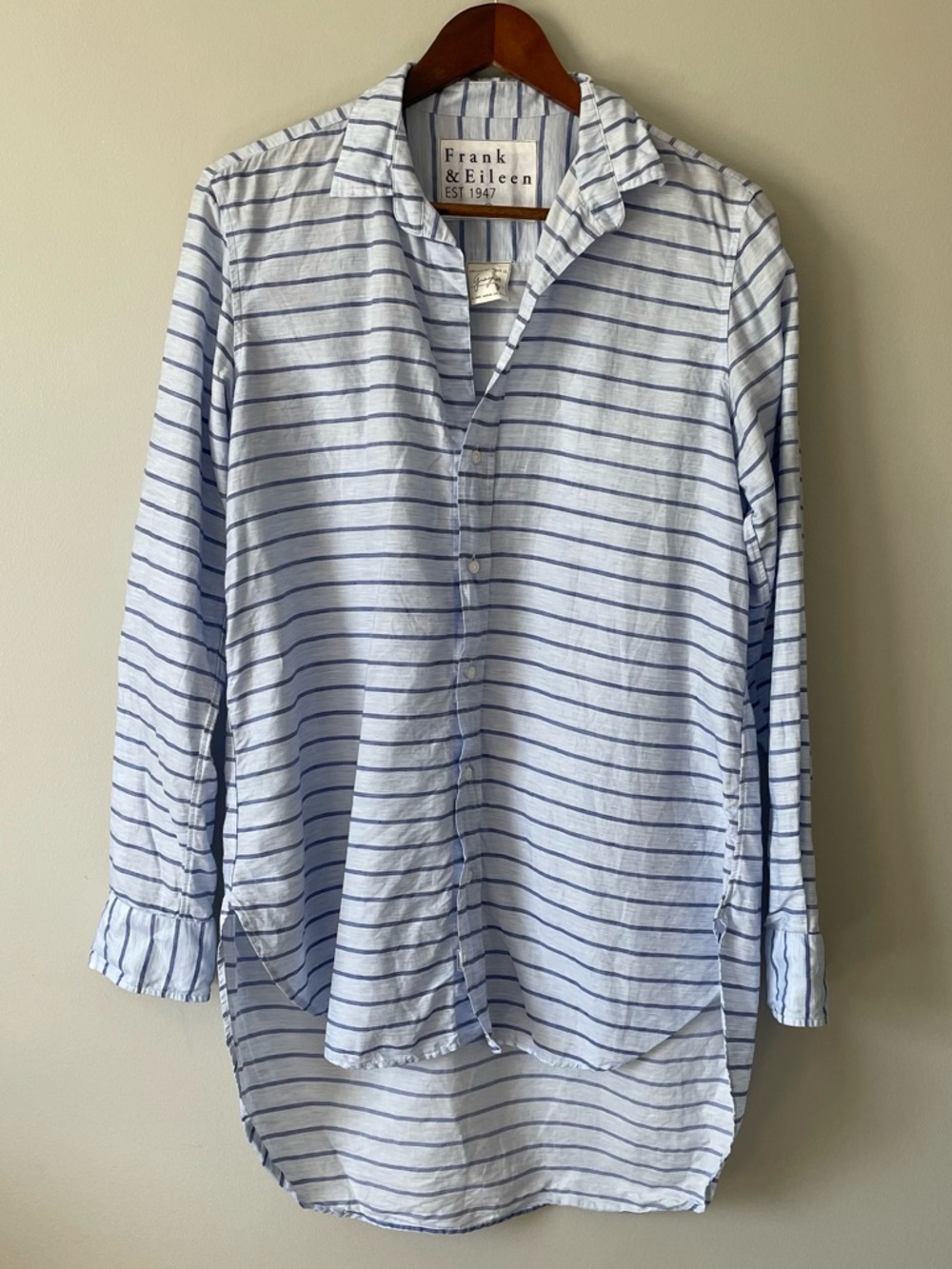 Frank & Eileen Grayson Light Blue Striped Button Down Shirt Size L